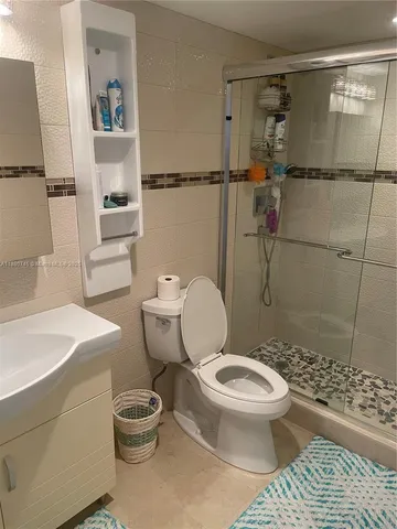 $460,000 | 2851 Northeast 183rd Street, Unit 906E, Aventura, FL 33160