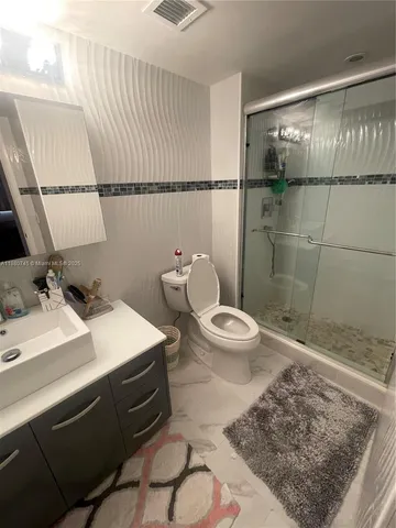 $460,000 | 2851 Northeast 183rd Street, Unit 906E, Aventura, FL 33160