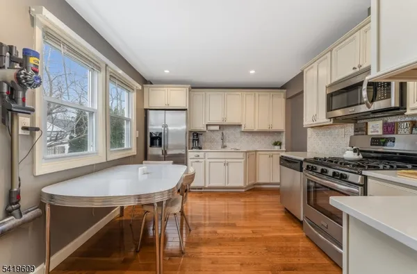 $640,000 | 22 East Brown Street, Somerville, NJ 08876