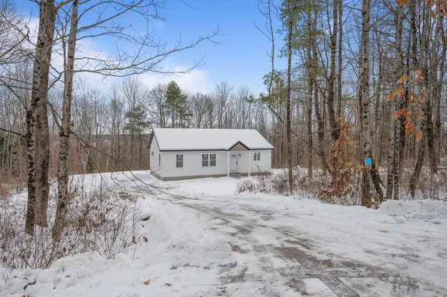$399,000 | 33 Lawson Ridge Lane, Richmond, ME 04357