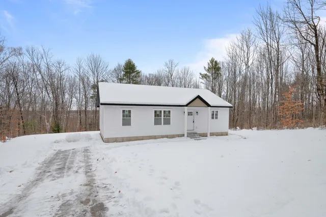 $399,000 | 33 Lawson Ridge Lane, Richmond, ME 04357