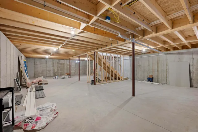 $399,000 | 33 Lawson Ridge Lane, Richmond, ME 04357