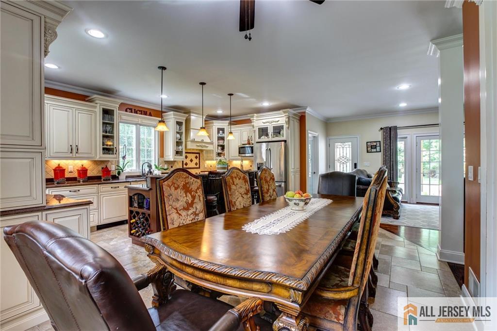 21 Fern Road East Brunswick, NJ 08816 - Photo 11 of 52 Gallery Image 11