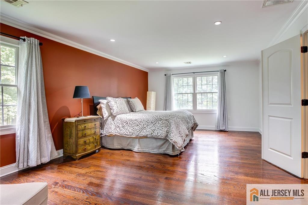 21 Fern Road East Brunswick, NJ 08816 - Photo 23 of 52 Gallery Image 23