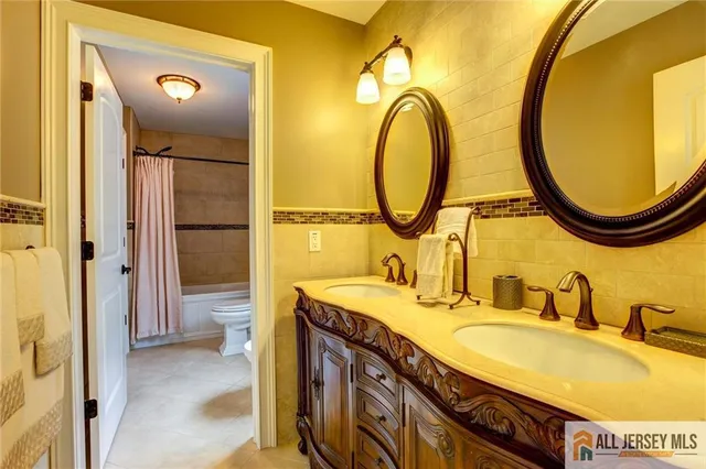 $1,399,999 | 21 Fern Road, East Brunswick, NJ 08816