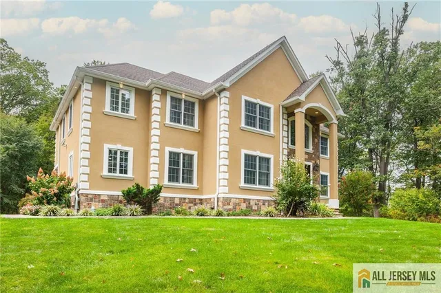 $1,399,999 | 21 Fern Road, East Brunswick, NJ 08816