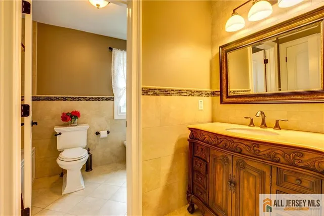 $1,399,999 | 21 Fern Road, East Brunswick, NJ 08816