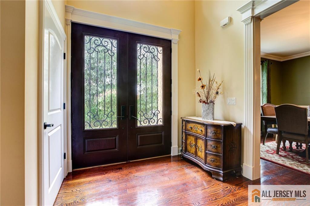 21 Fern Road East Brunswick, NJ 08816 - Photo 5 of 52 Gallery Image 5
