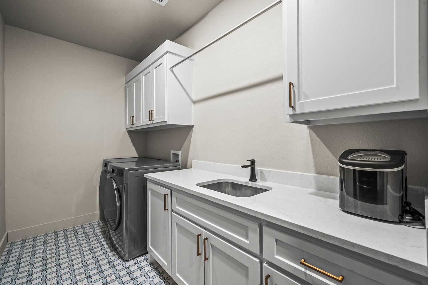 5919 Itasca Street Lubbock, TX 79416 - Photo 23 of 27 5919 Itasca St-10