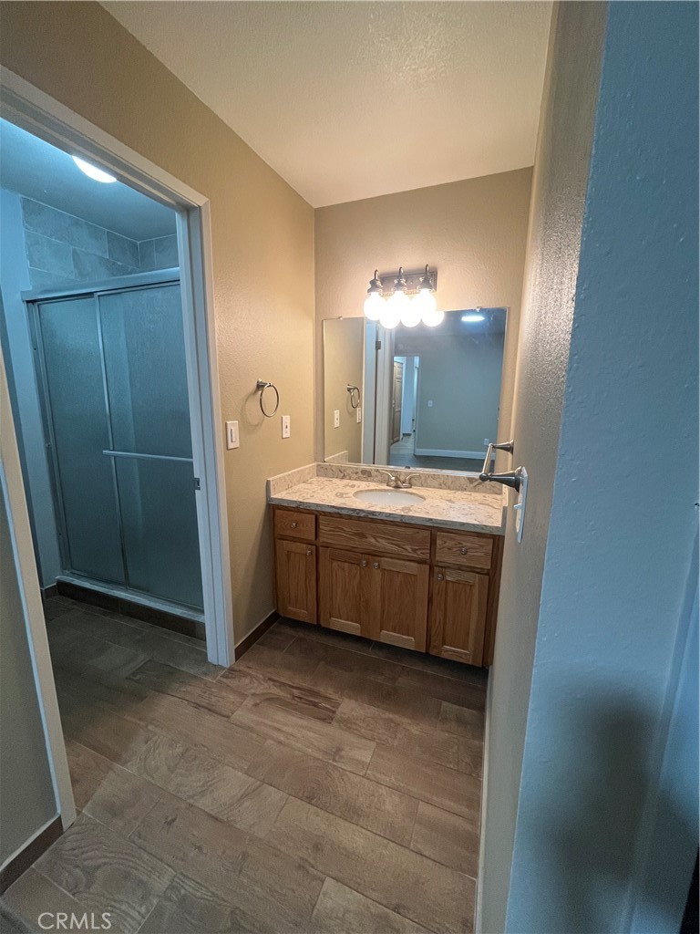 2180 Rochelle Avenue Turlock, CA 95382 - Photo 29 of 36