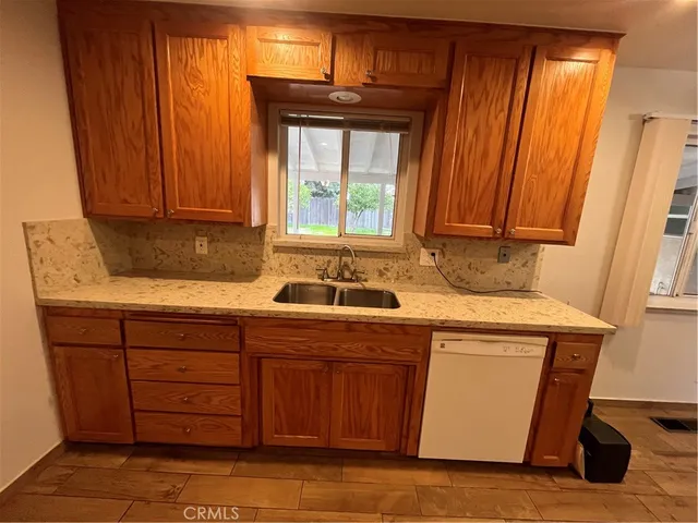 $435,000 | 2180 Rochelle Avenue, Turlock, CA 95382