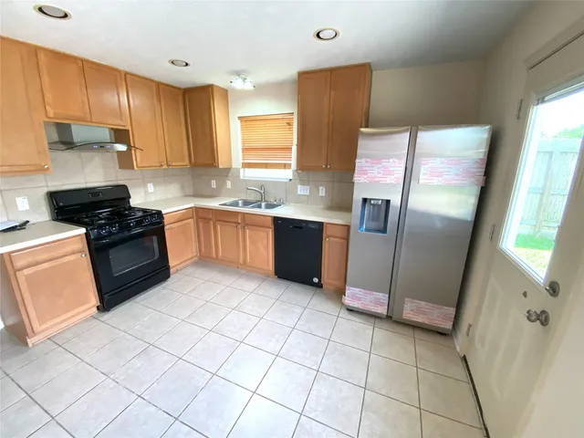 $2,000 | 2615 Elder Park Court, Katy, TX 77449