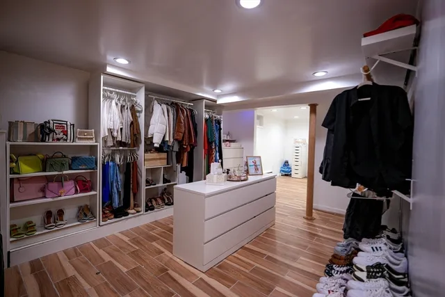 $399,999 | 15 Pine Acre Road, Springfield, MA 01129