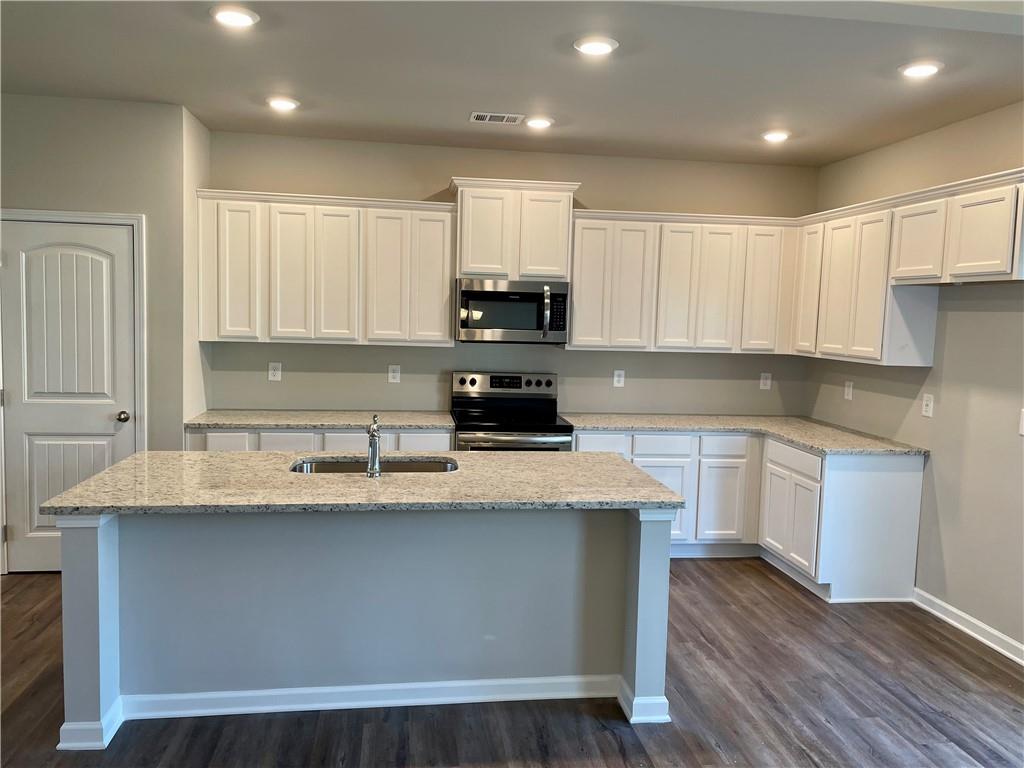 511 Ruths Drive Woodstock, GA 30188 - Photo 3 of 14