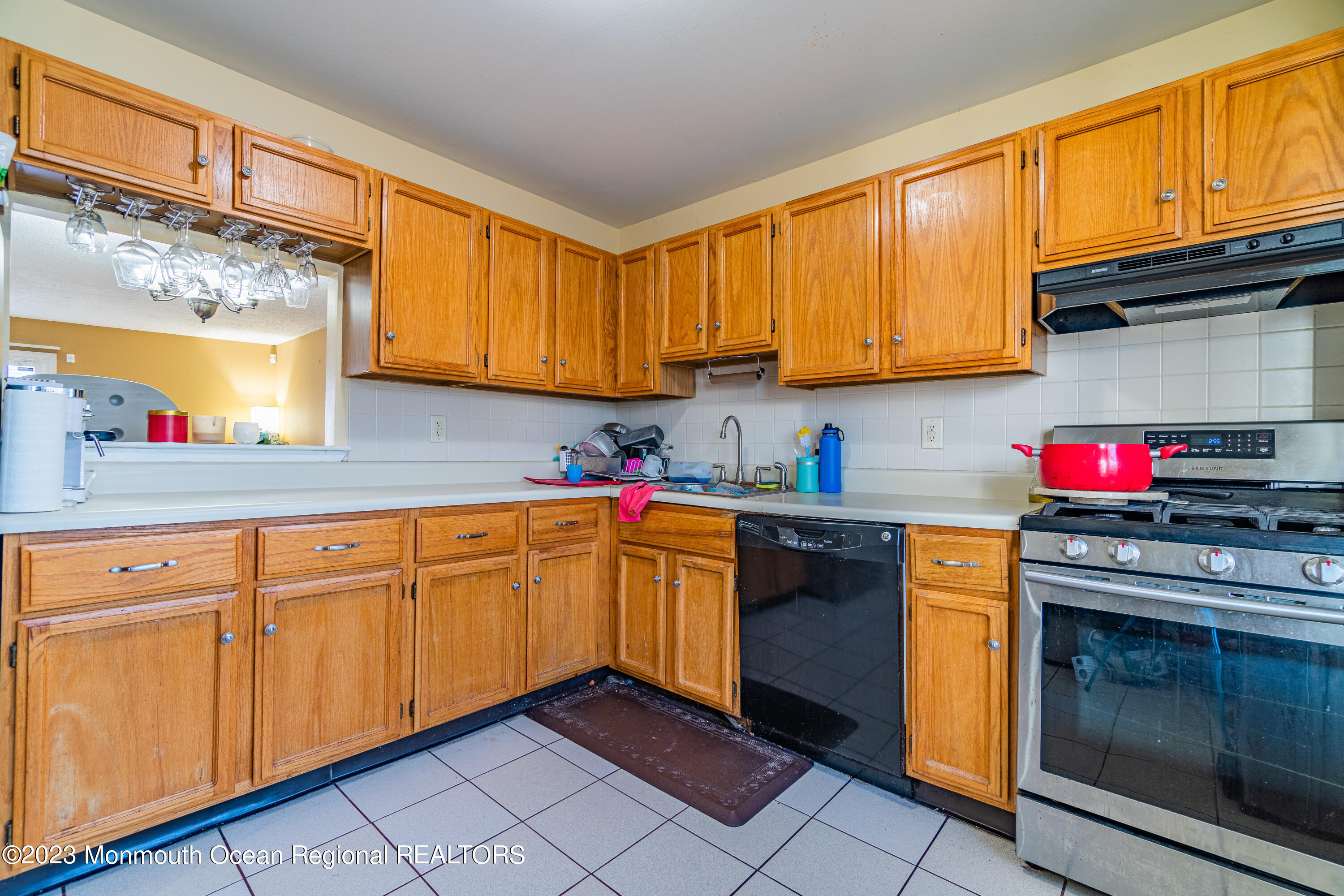 60 County Road, Unit F29 Cliffwood, NJ 07721 - Photo 4 of 26 60 County Rd F29 LRC-2
