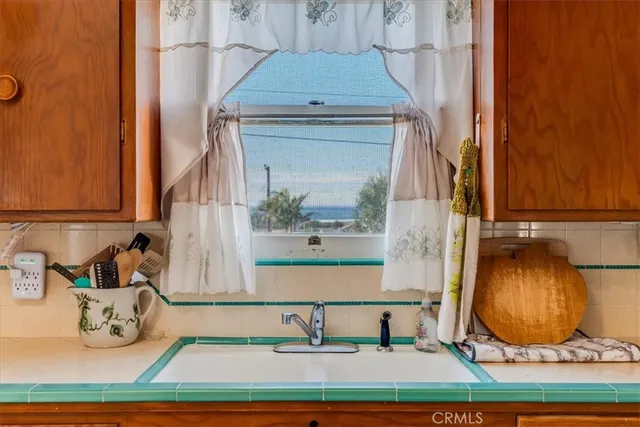 $750,000 | 2270 Ironwood Avenue, Morro Bay, CA 93442