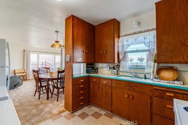 $750,000 | 2270 Ironwood Avenue, Morro Bay, CA 93442