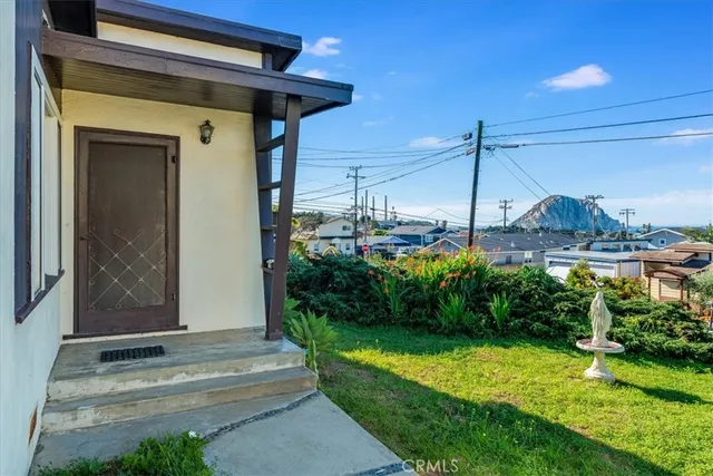 $750,000 | 2270 Ironwood Avenue, Morro Bay, CA 93442