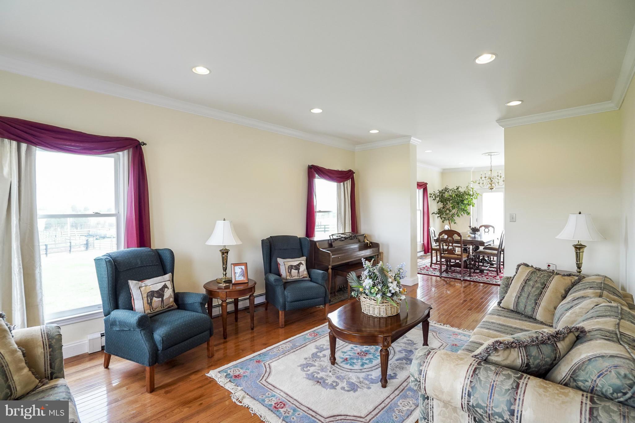 2760 Logmill Road Haymarket, VA 20169 - Photo 14 of 30 Living Room