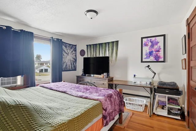 $499,000 | 52-54 Everett Street, Easthampton, MA 01027