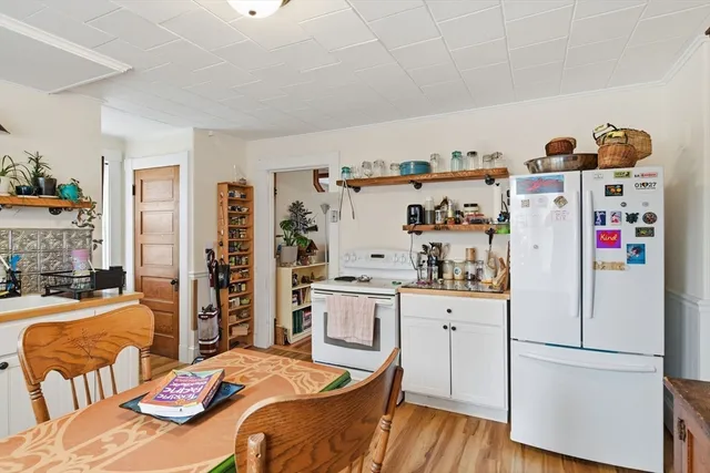 $499,000 | 52-54 Everett Street, Easthampton, MA 01027