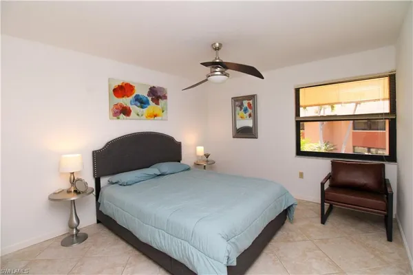 $1,995 | 1510 Mainsail Drive, Unit 7, Naples, FL 34114