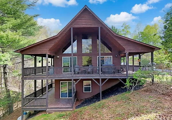 $424,900 | 160 Serenity Pointe Drive, Murphy, NC 28906