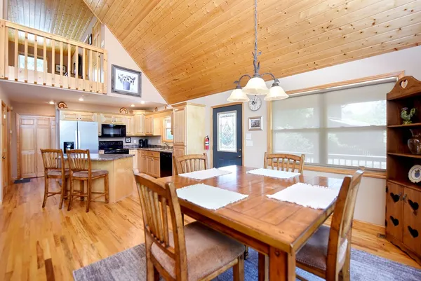 $424,900 | 160 Serenity Pointe Drive, Murphy, NC 28906