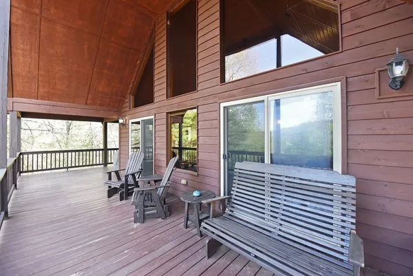 $424,900 | 160 Serenity Pointe Drive, Murphy, NC 28906