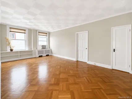 $1,150,000 | 240 North Fulton Avenue, Fleetwood, NY 10552