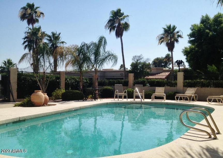 7755 East Thomas Road, Unit 10 Scottsdale, AZ 85251 - Photo 20 of 28 Community Pool