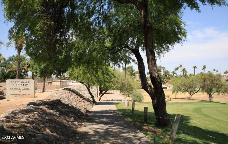 7755 East Thomas Road, Unit 10 Scottsdale, AZ 85251 - Photo 25 of 28 Ammenities 1