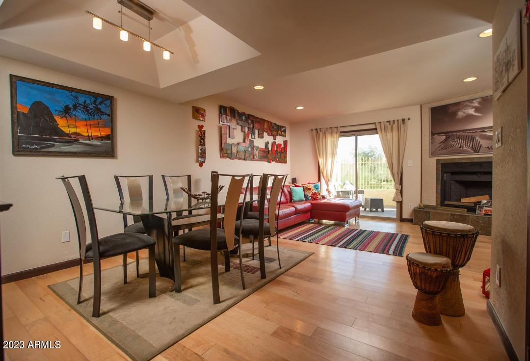7755 East Thomas Road, Unit 10 Scottsdale, AZ 85251 - Photo 5 of 28 Dinning Area
