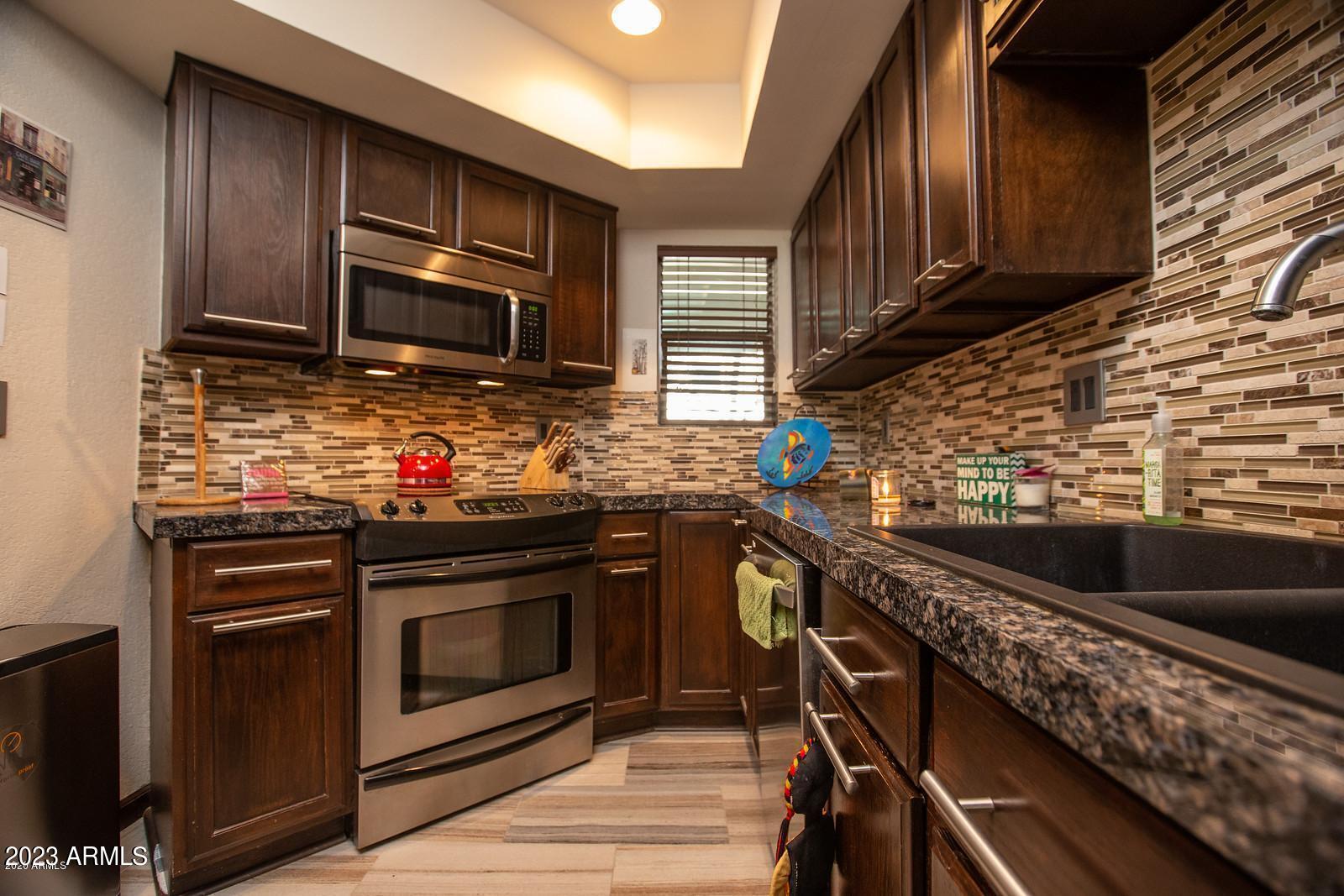 7755 East Thomas Road, Unit 10 Scottsdale, AZ 85251 - Photo 7 of 28 Kitchen 2