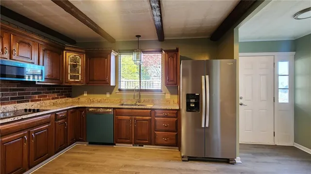 $149,900 | 410 Longfellow Street, Vandergrift, PA 15690