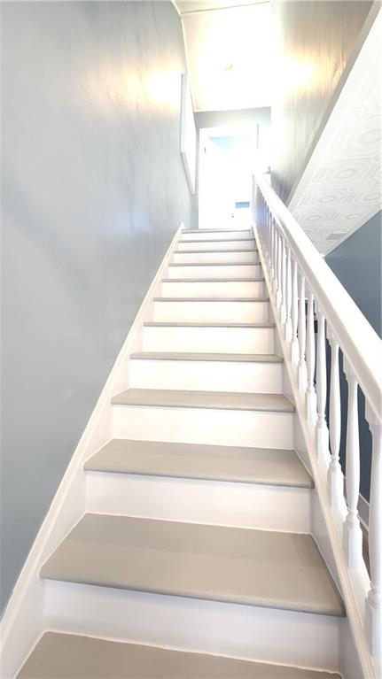 410 Longfellow Street Vandergrift, PA 15690 - Photo 14 of 25 a view of entryway