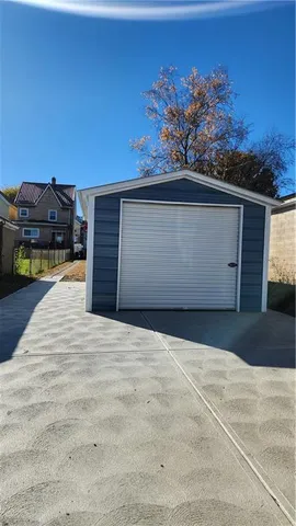 $149,900 | 410 Longfellow Street, Vandergrift, PA 15690