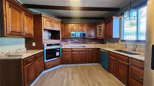 $149,900 | 410 Longfellow Street, Vandergrift, PA 15690