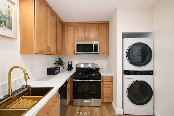 $5,500 | 559 East Juanita Avenue, Glendora, CA 91740