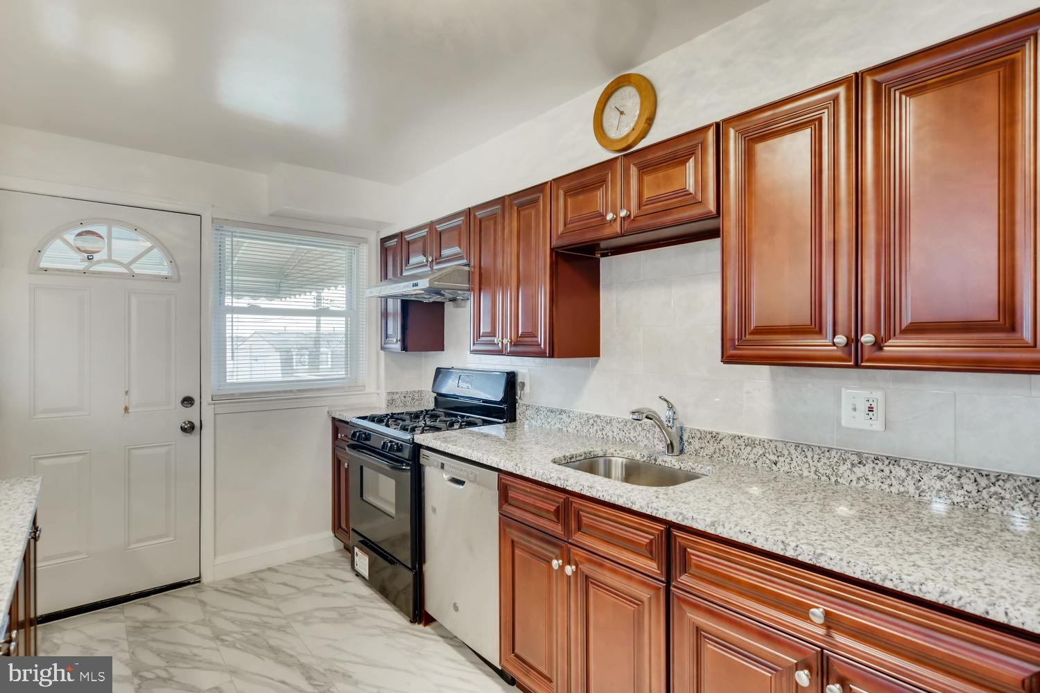 1247 Halstead Road Baltimore, MD 21234 - Photo 7 of 28 Gallery Image 7