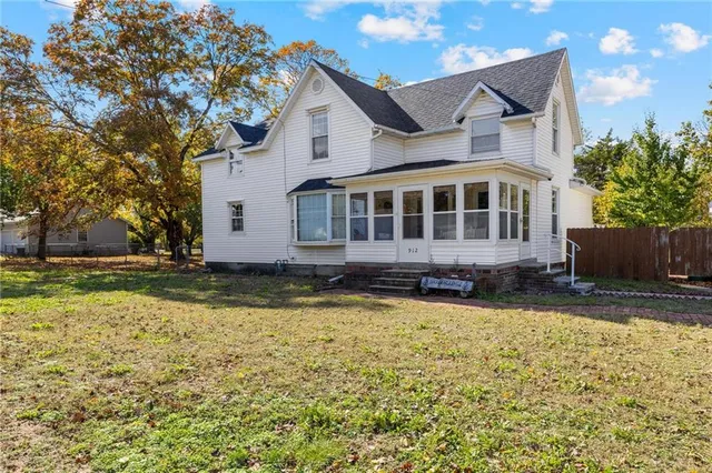 $247,500 | 912 South Margrave Street, Fort Scott, KS 66701