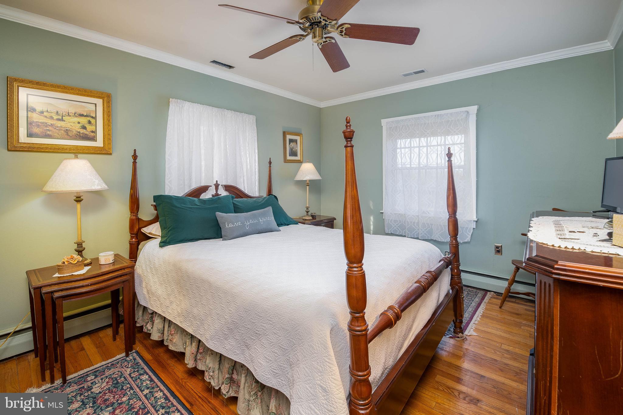 1305 Klinerd Road Pennsburg, PA 18073 - Photo 12 of 29 Master bedroom