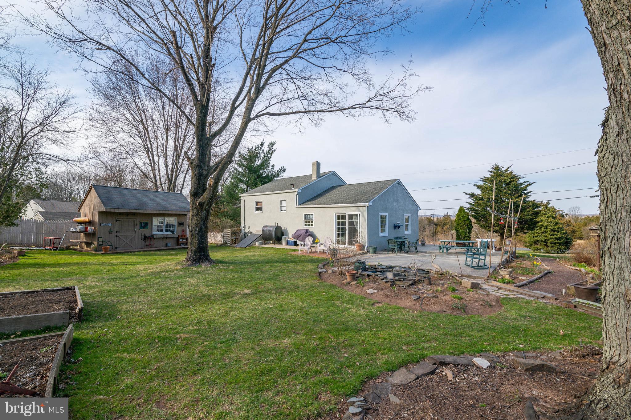 1305 Klinerd Road Pennsburg, PA 18073 - Photo 22 of 29 Back yard