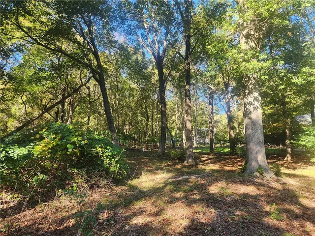 $325,000 | 0 Circuit Avenue, Jamestown, RI 02835