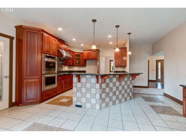 $890,000 | 2835 Old Lewis River Road, Woodland, WA 98674