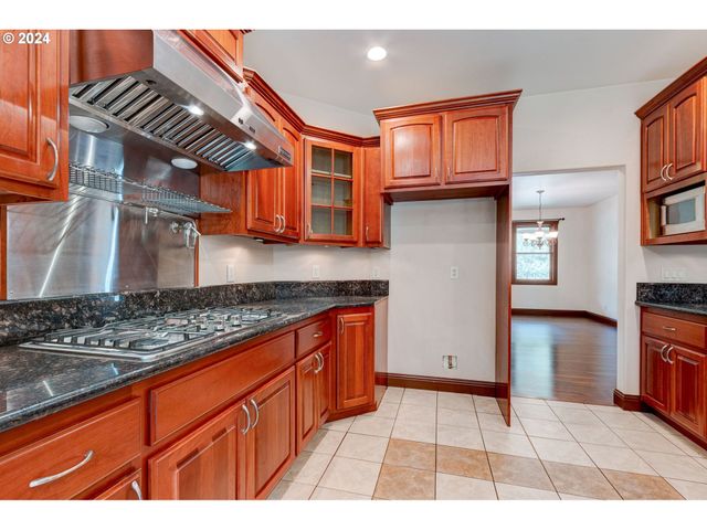 $890,000 | 2835 Old Lewis River Road, Woodland, WA 98674