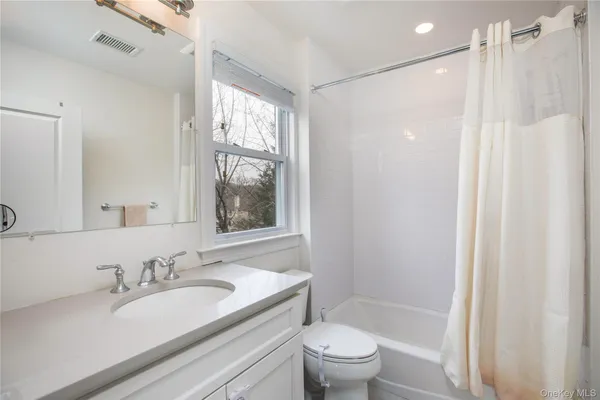 $3,800 | 199 Purchase Street, Unit 2, Rye, NY 10580