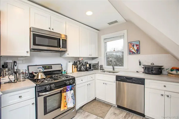 $3,800 | 199 Purchase Street, Unit 2, Rye, NY 10580