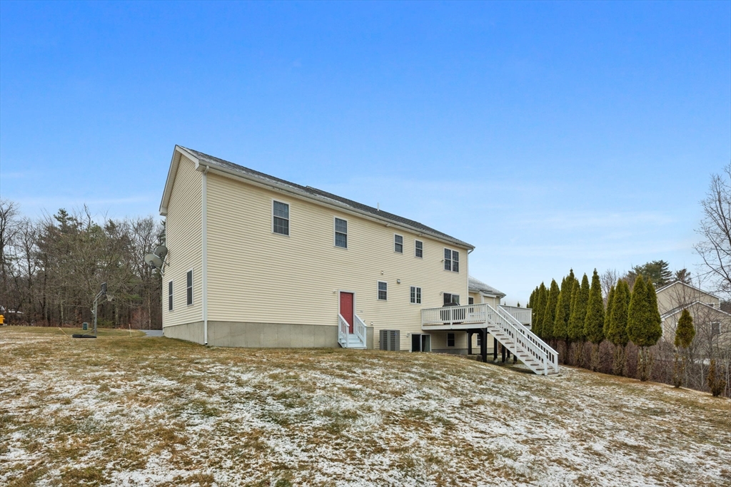 16 Windsor Road Shirley, MA 01464 - Photo 22 of 26