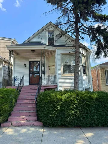 $110,000 | 2038 West 70th Place, Chicago, IL 60636